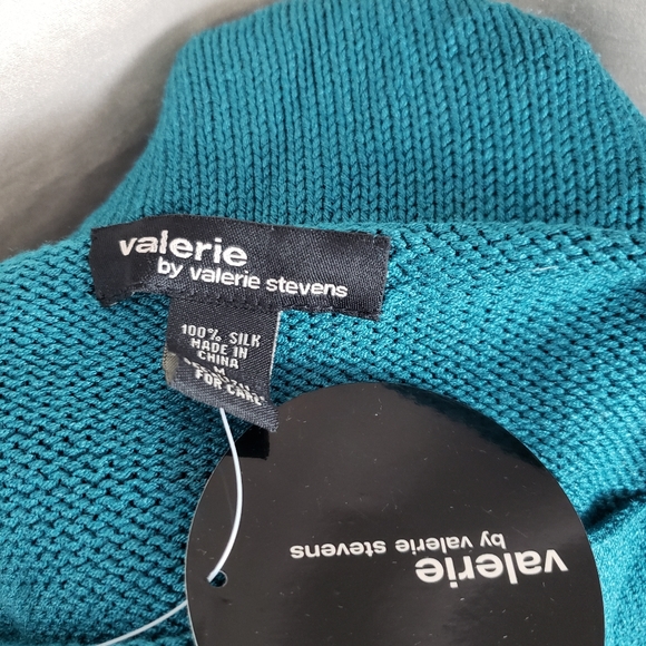 NWT Valerie Stevens teal blue silk sleeveless sweater top Womens Medium - Picture 2 of 6